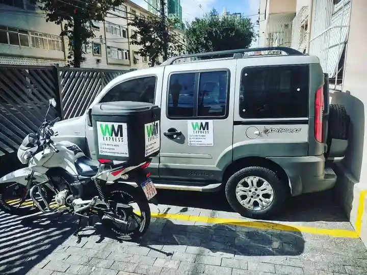Entrega e Coletas (Carro Doblô)